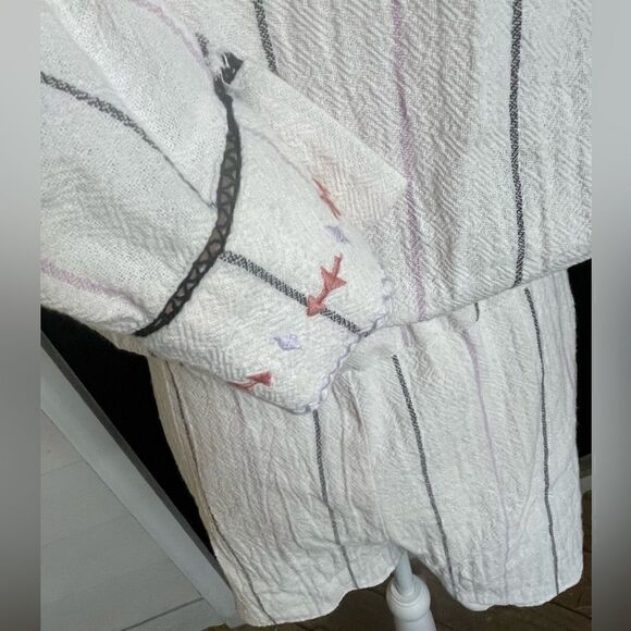 Free People Baja Boho Aztec Embroidered Crean V Neck Romper Size S/P - Picture 4 of 13